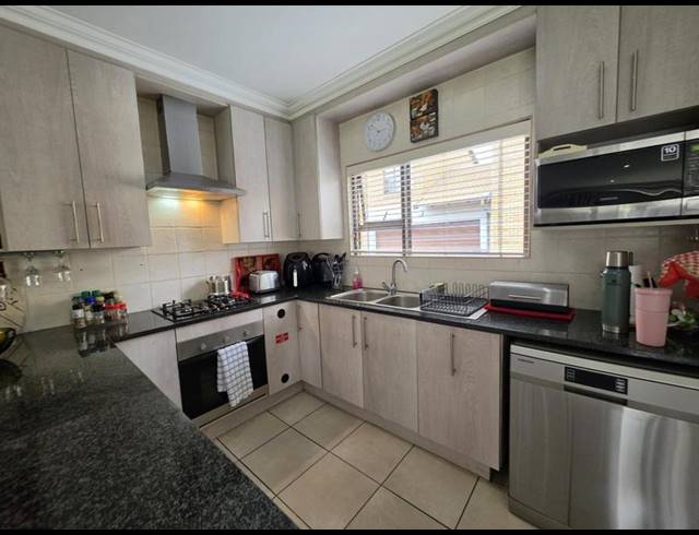 3 BEDROOM TOWNHOUSE FOR SALE IN NEW REDRUTH